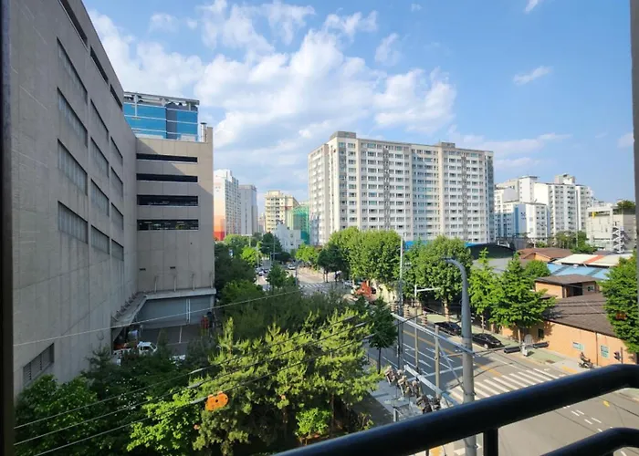 Yeongdeungpo-gu Office Station Line 2 And Line 5 5 Minutes Away Two-bedroom * 首爾