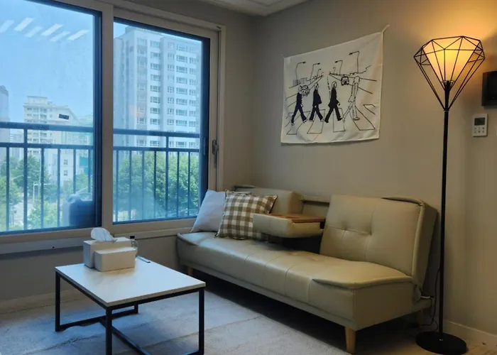 Yeongdeungpo-gu Office Station Line 2 And Line 5 5 Minutes Away Two-bedroom * 首爾
